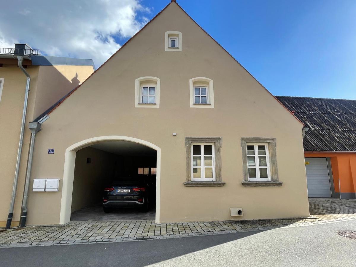 Apartment In Zentraler Lage Mit Privatparkplatz グラーフェンヴェーア エクステリア 写真